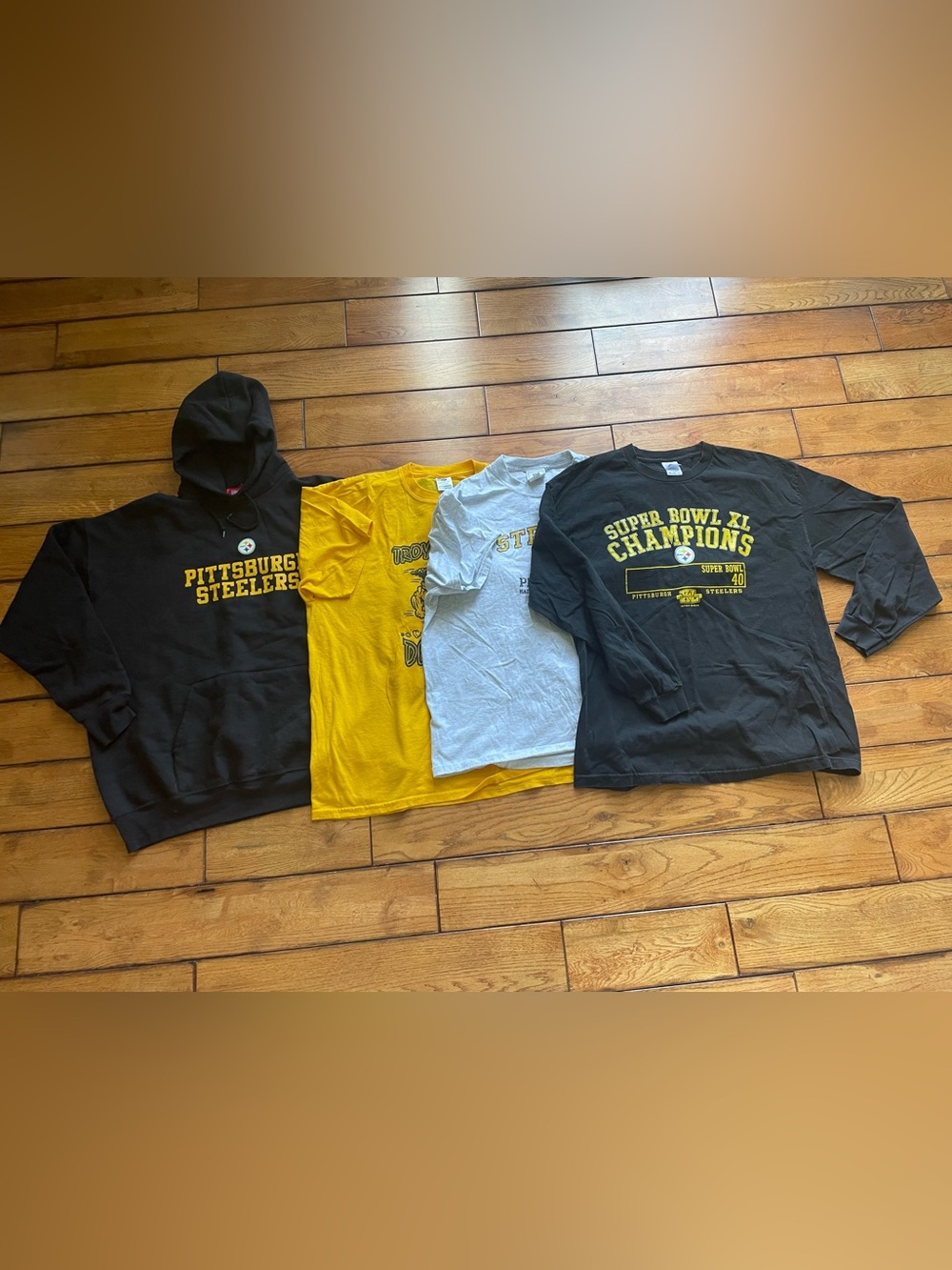 Bundle 4 Pittsburgh Steelers shirts